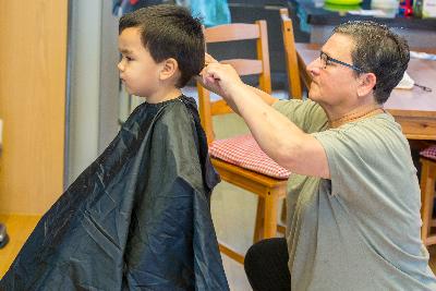 Johan Gets a Haircut November 2015